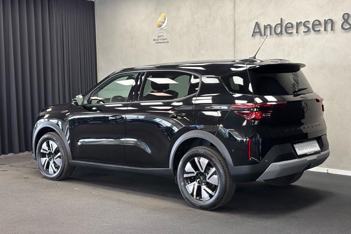 Sort Opel Frontera fra 2025