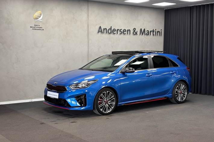 Blå Kia Ceed fra 2020