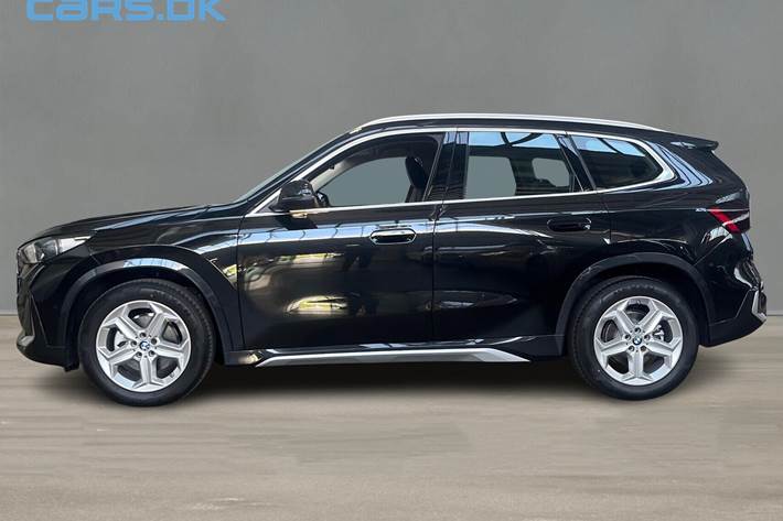 Sort BMW iX1 fra 2025