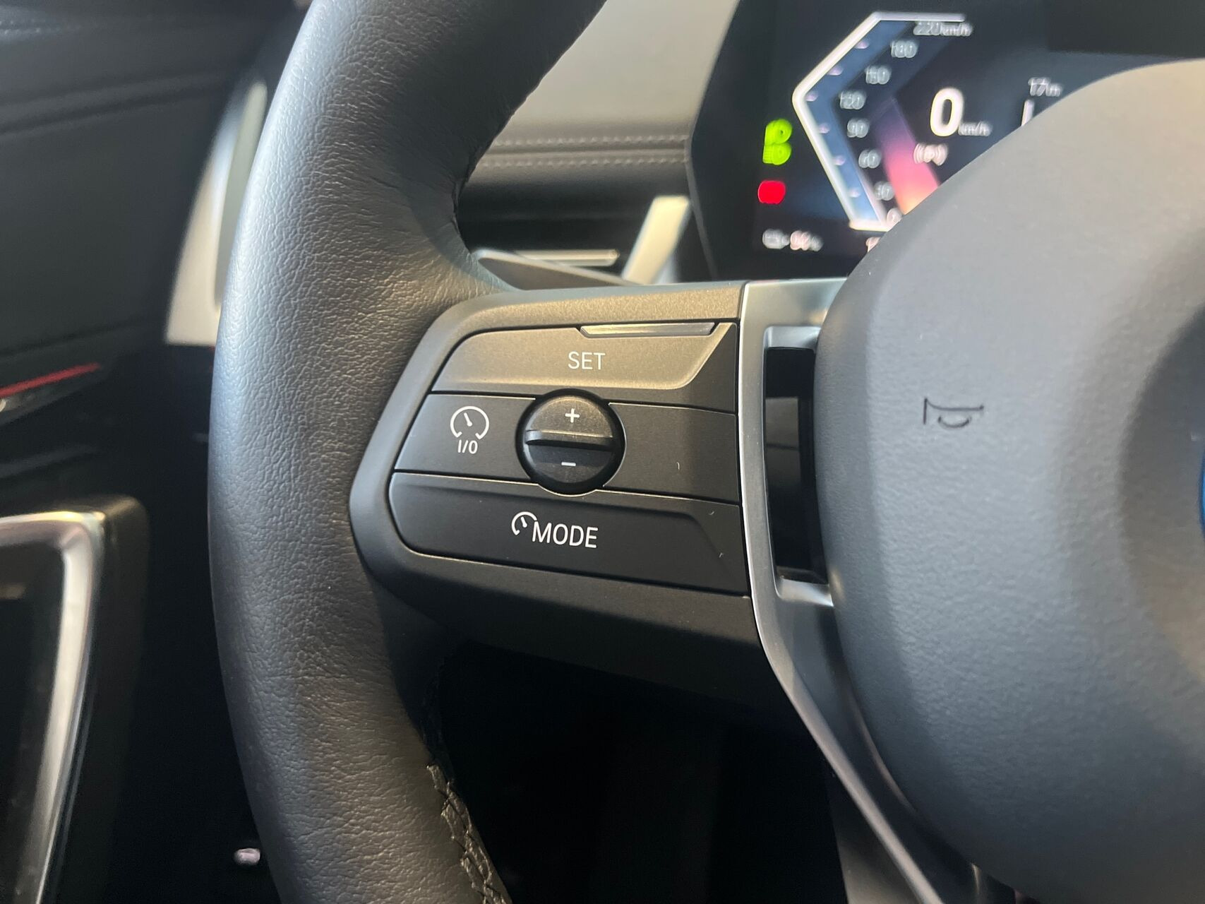 Sort BMW iX1 fra 2025