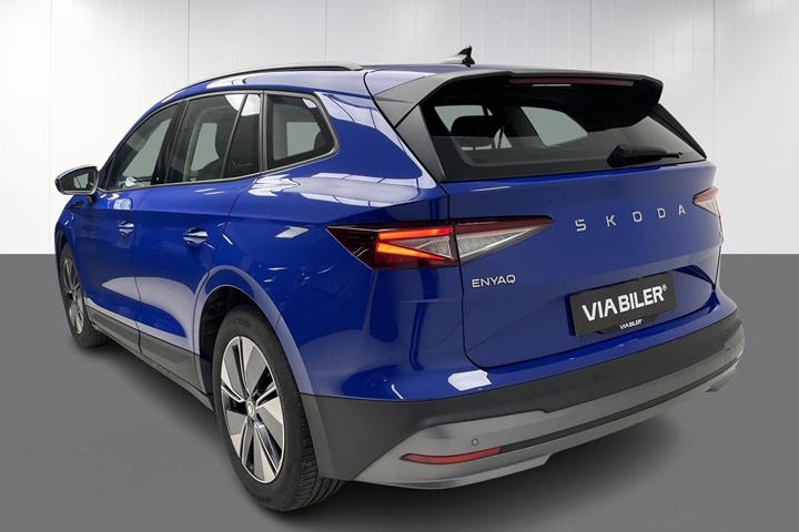 Blå Skoda Enyaq fra 2024
