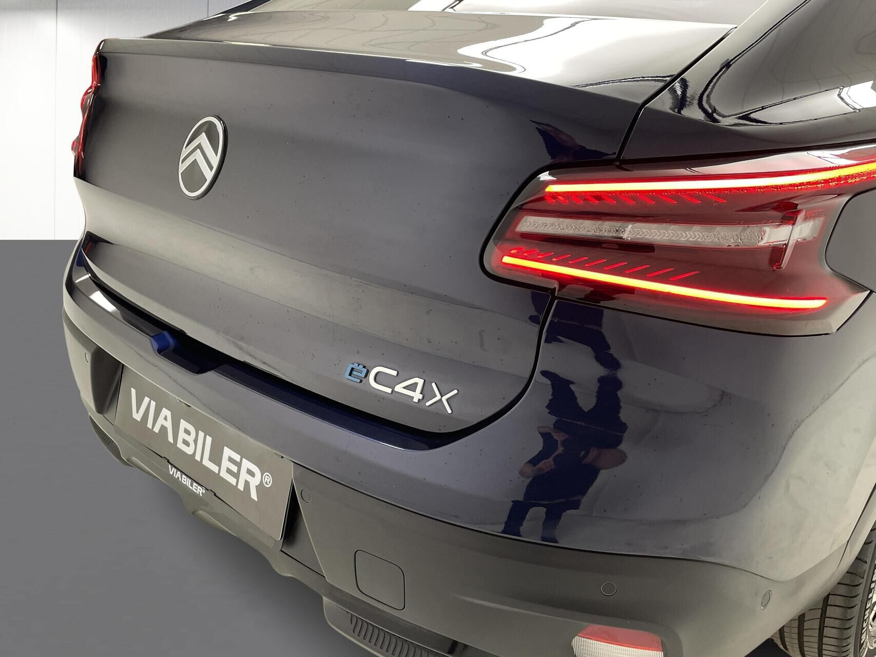 Blå Citroën ë-C4 X fra 2025
