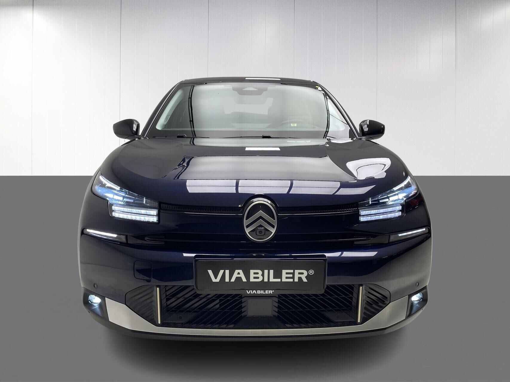 Blå Citroën ë-C4 X fra 2025