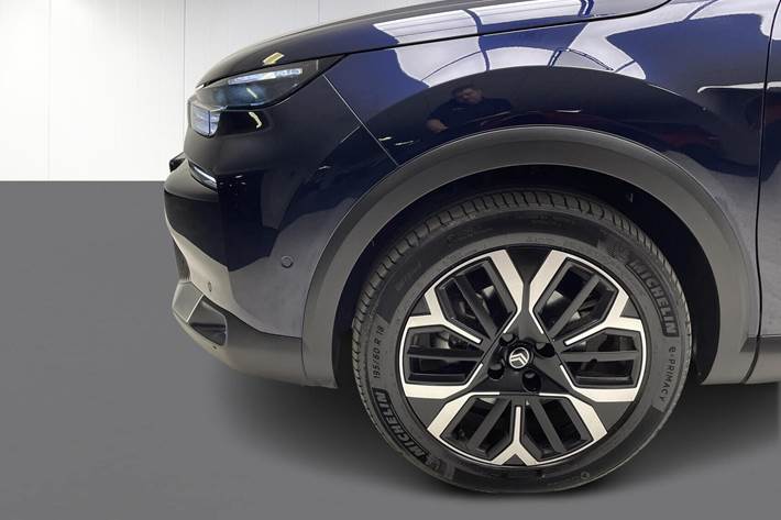 Blå Citroën ë-C4 X fra 2025