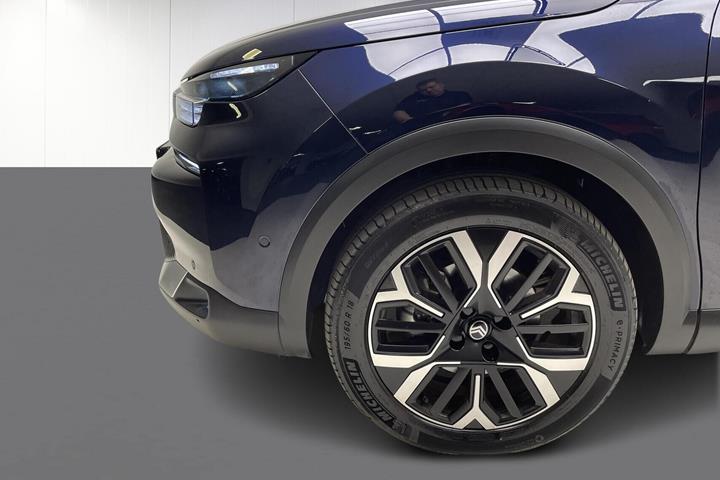 Blå Citroën ë-C4 X fra 2025