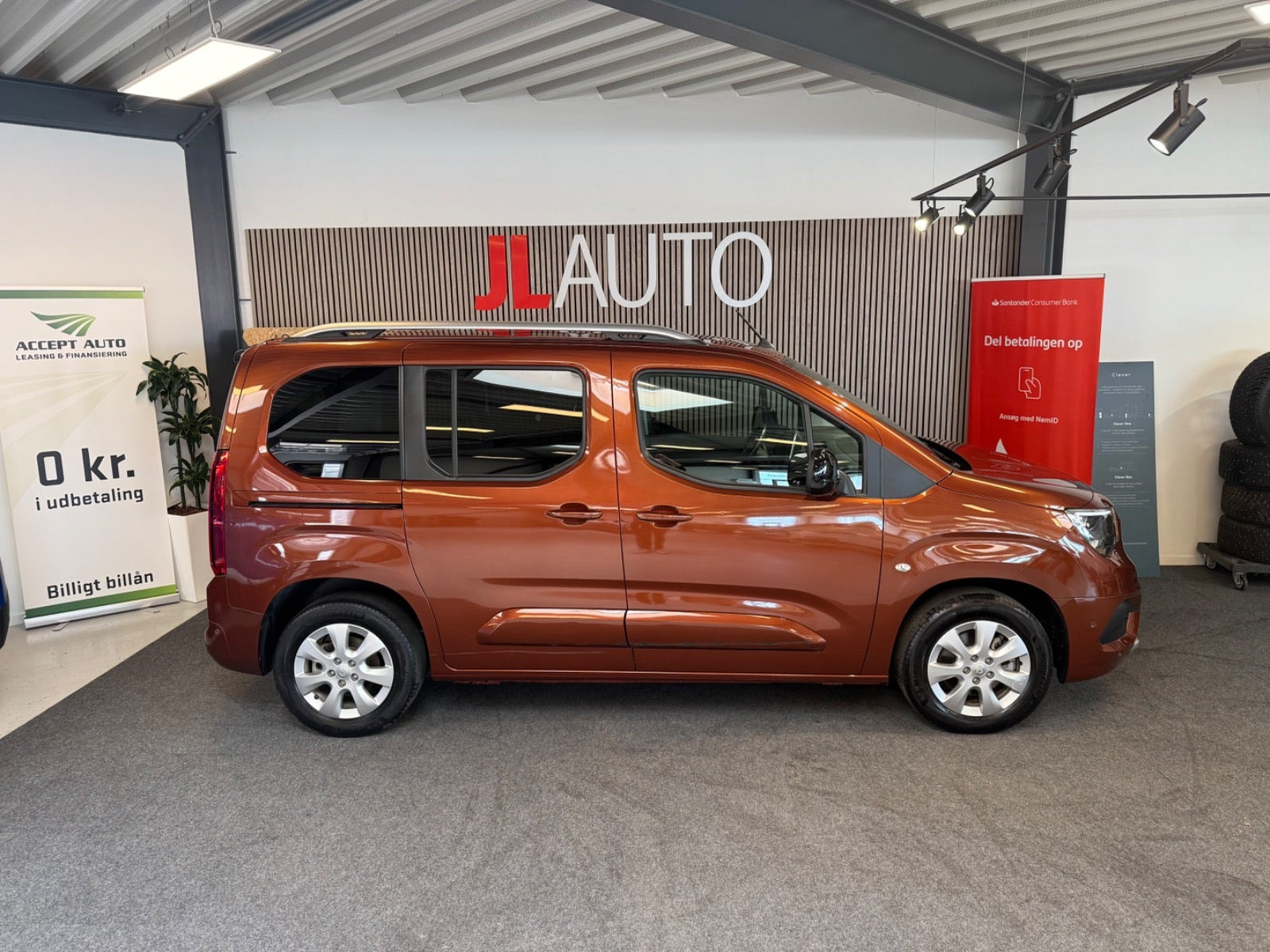 Bronze Opel Combo-e Life fra 2022