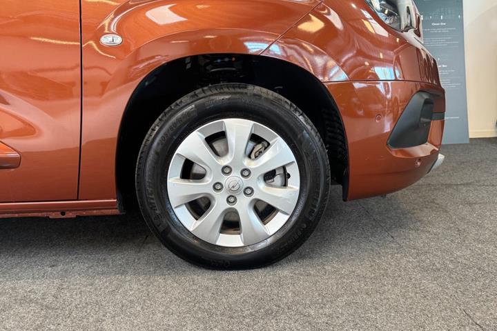Bronze Opel Combo-e Life fra 2022