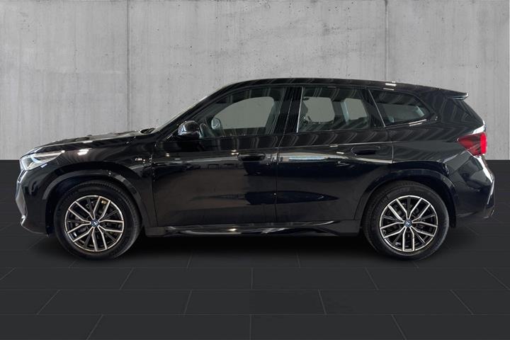 Sort BMW iX1 fra 2024