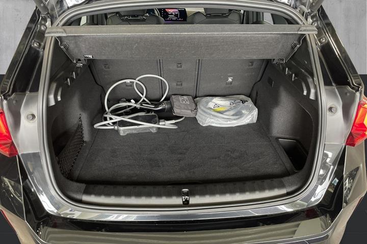 Sort BMW iX1 fra 2024