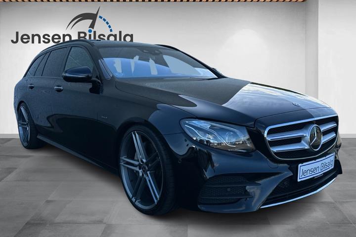 Sort Mercedes E300 de fra 2019