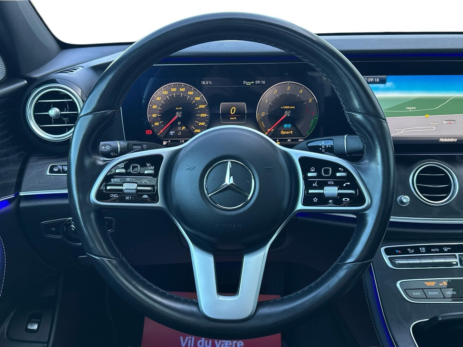 Sort Mercedes E300 de fra 2019