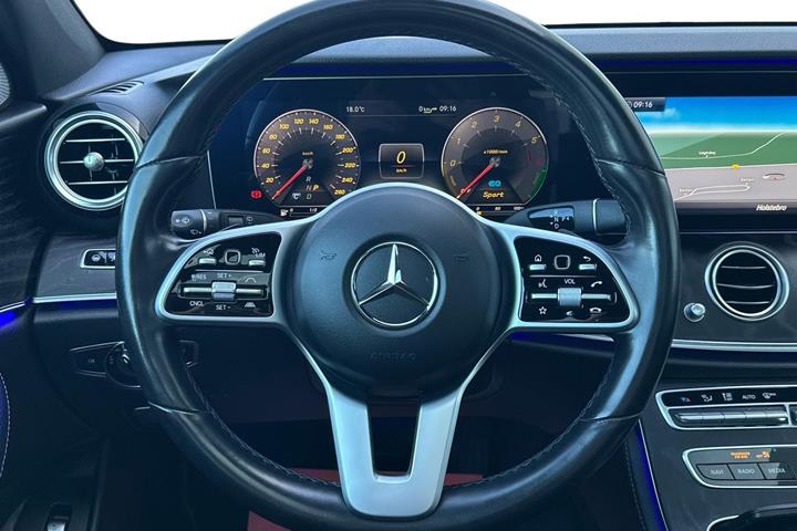 Sort Mercedes E300 de fra 2019