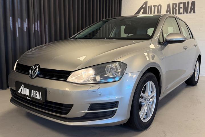 Sølv VW Golf VII fra 2015