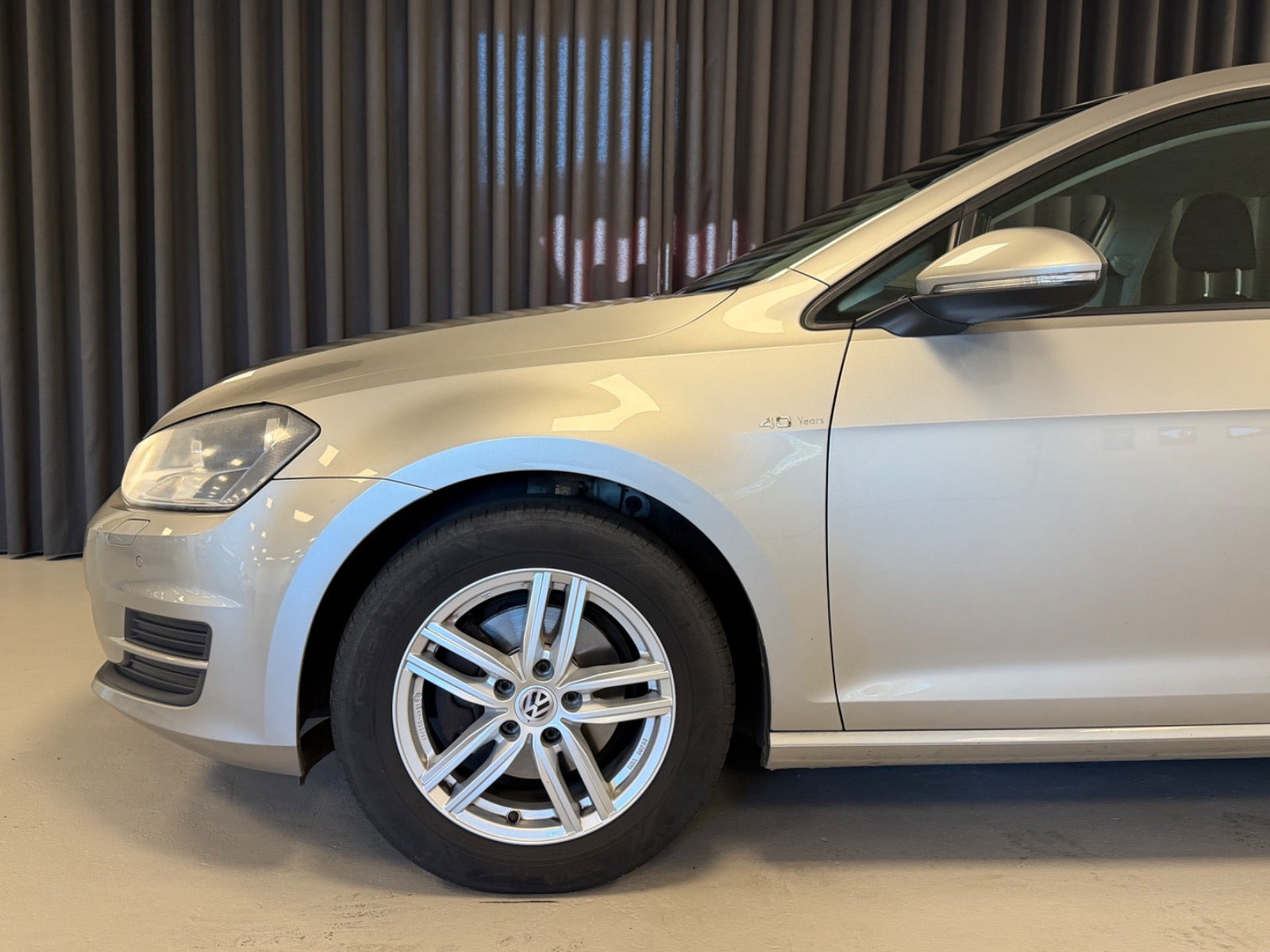 Sølv VW Golf VII fra 2015