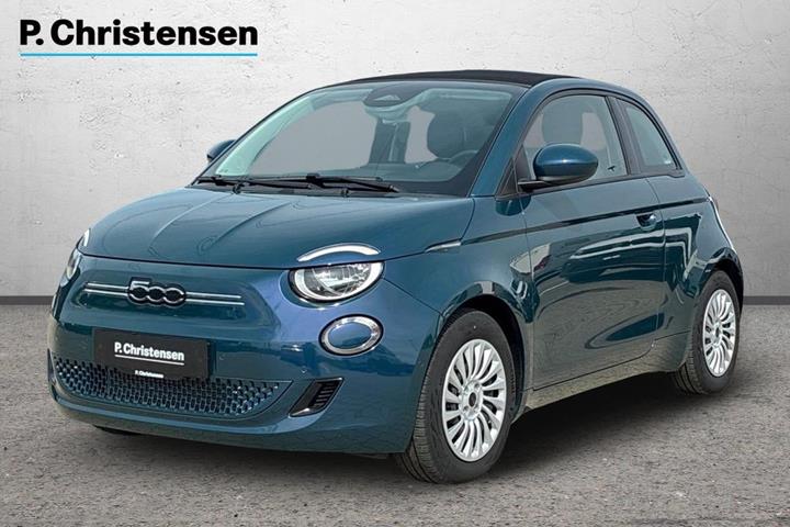 Blå Fiat 500e fra 2023 set udefra