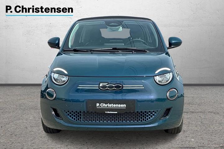 Blå Fiat 500e fra 2023