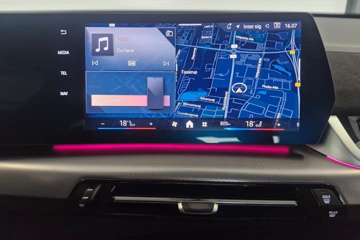 Grå BMW iX2 fra 2025