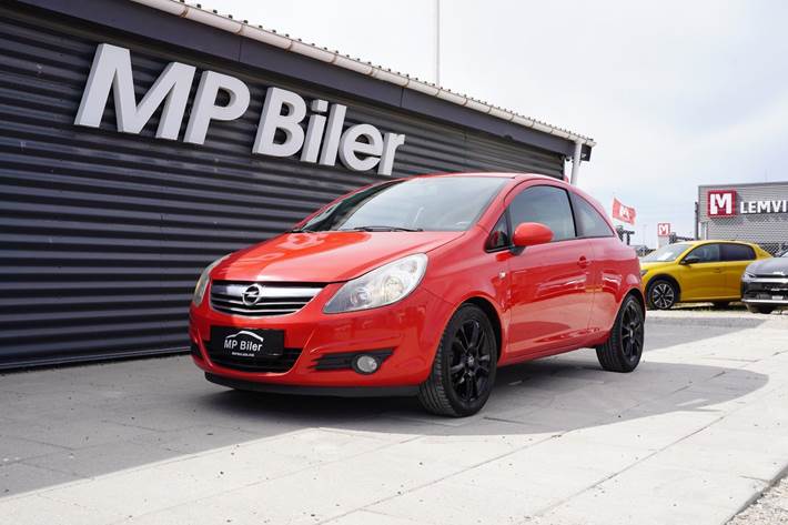 Rød Opel Corsa fra 2010