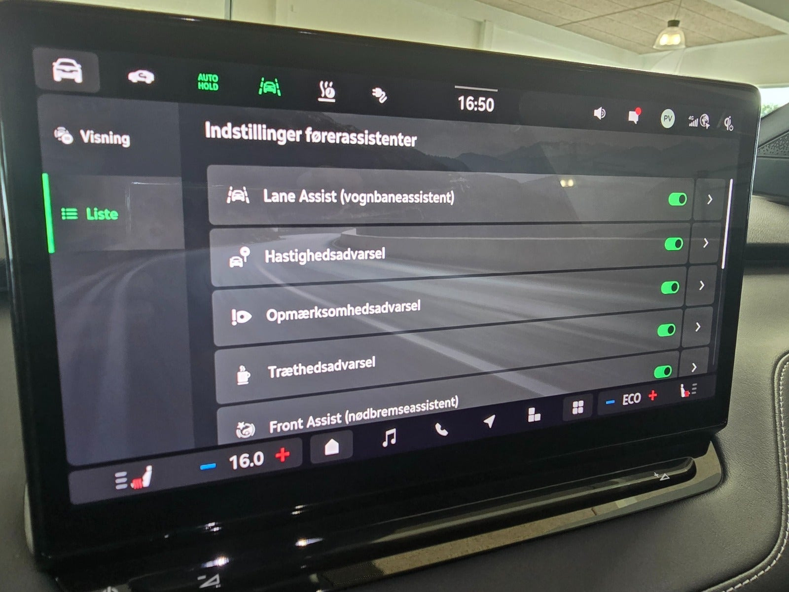Sort Skoda Enyaq fra 2025