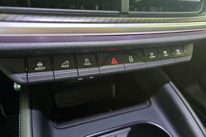 Sort Skoda Enyaq fra 2025
