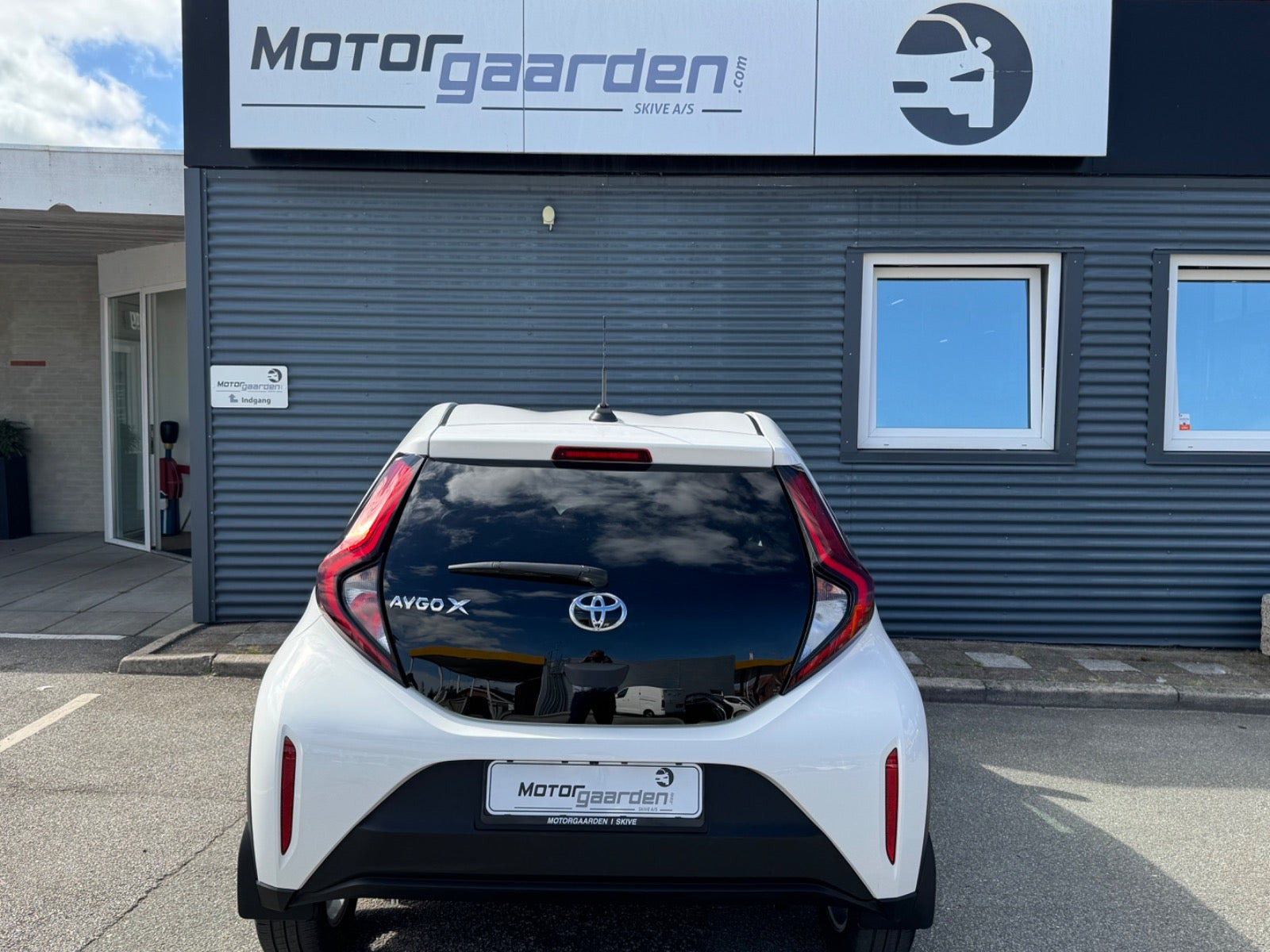 Hvid Toyota Aygo X fra 2024