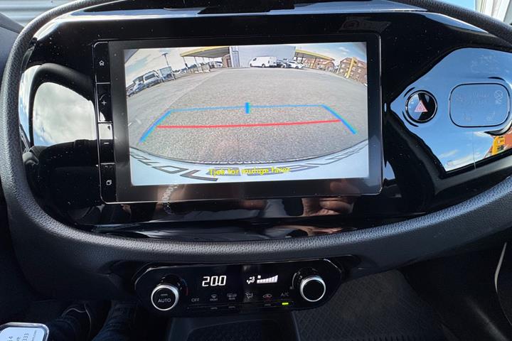 Hvid Toyota Aygo X fra 2024