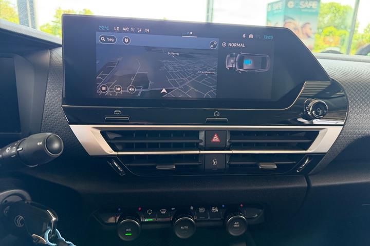Blå Citroën ë-C4 fra 2024
