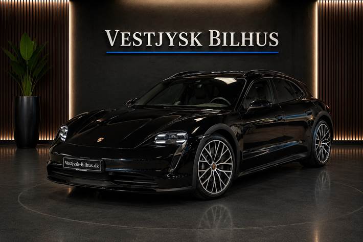Sort Porsche Taycan 4 fra 2022