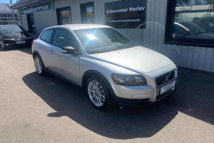 Sølv Volvo C30 fra 2007