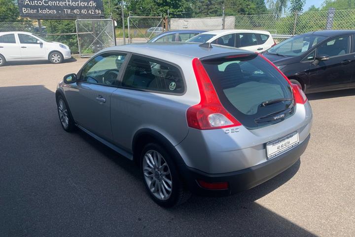 Sølv Volvo C30 fra 2007