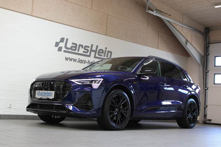 Blå Audi e-tron fra 2023