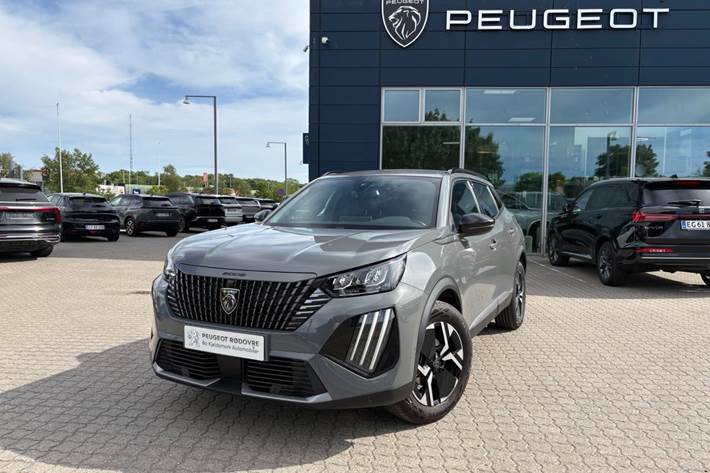 Grå Peugeot 2008 fra 2024