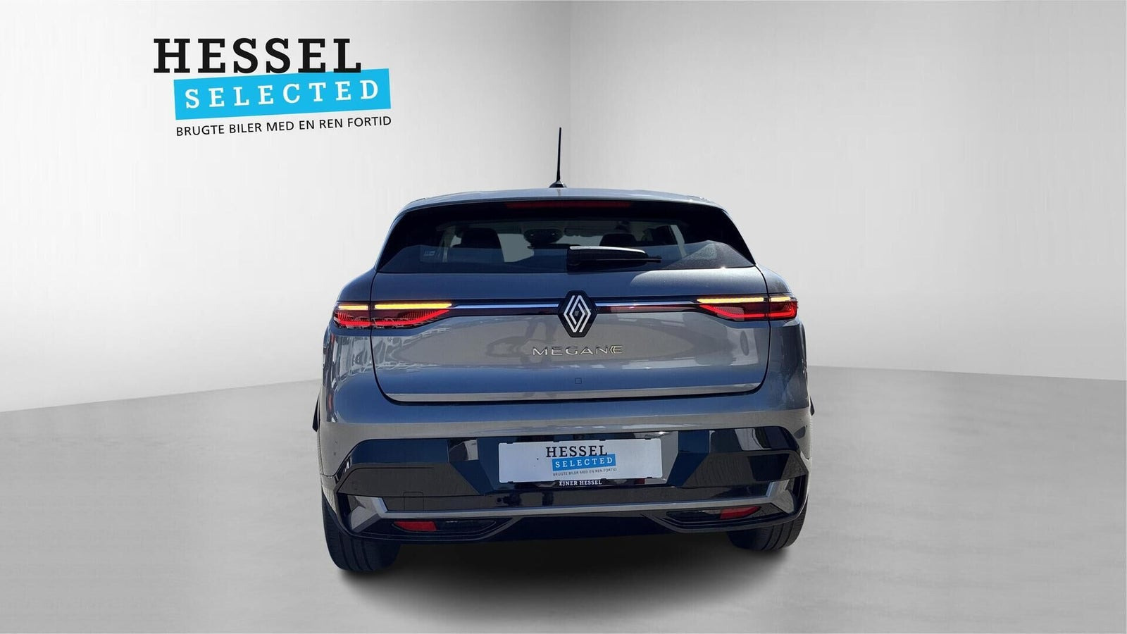 Grå Renault Megane E-Tech fra 2023