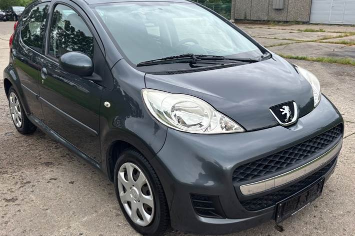 undefined Peugeot 107 fra 2010