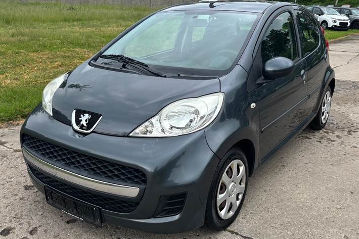 undefined Peugeot 107 fra 2010