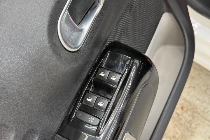 Hvid Citroën C3 fra 2017