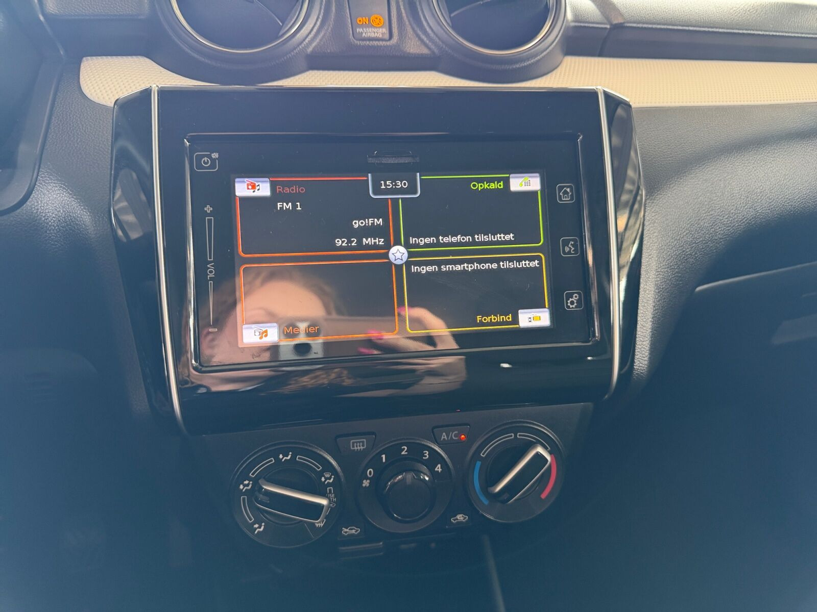 Sølv Suzuki Swift fra 2023
