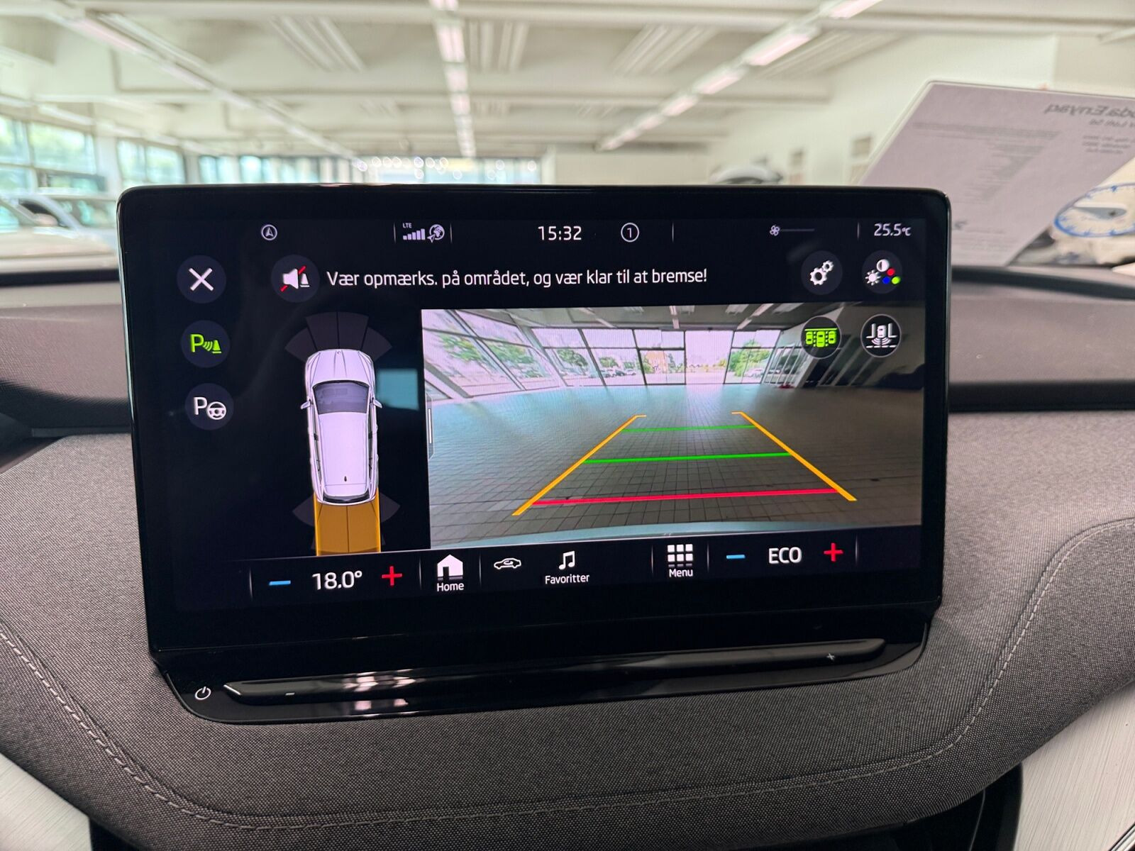 Sølv Skoda Enyaq fra 2023