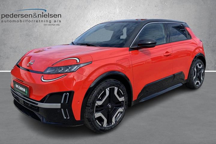 Rød Nissan Micra fra 2026 set udefra