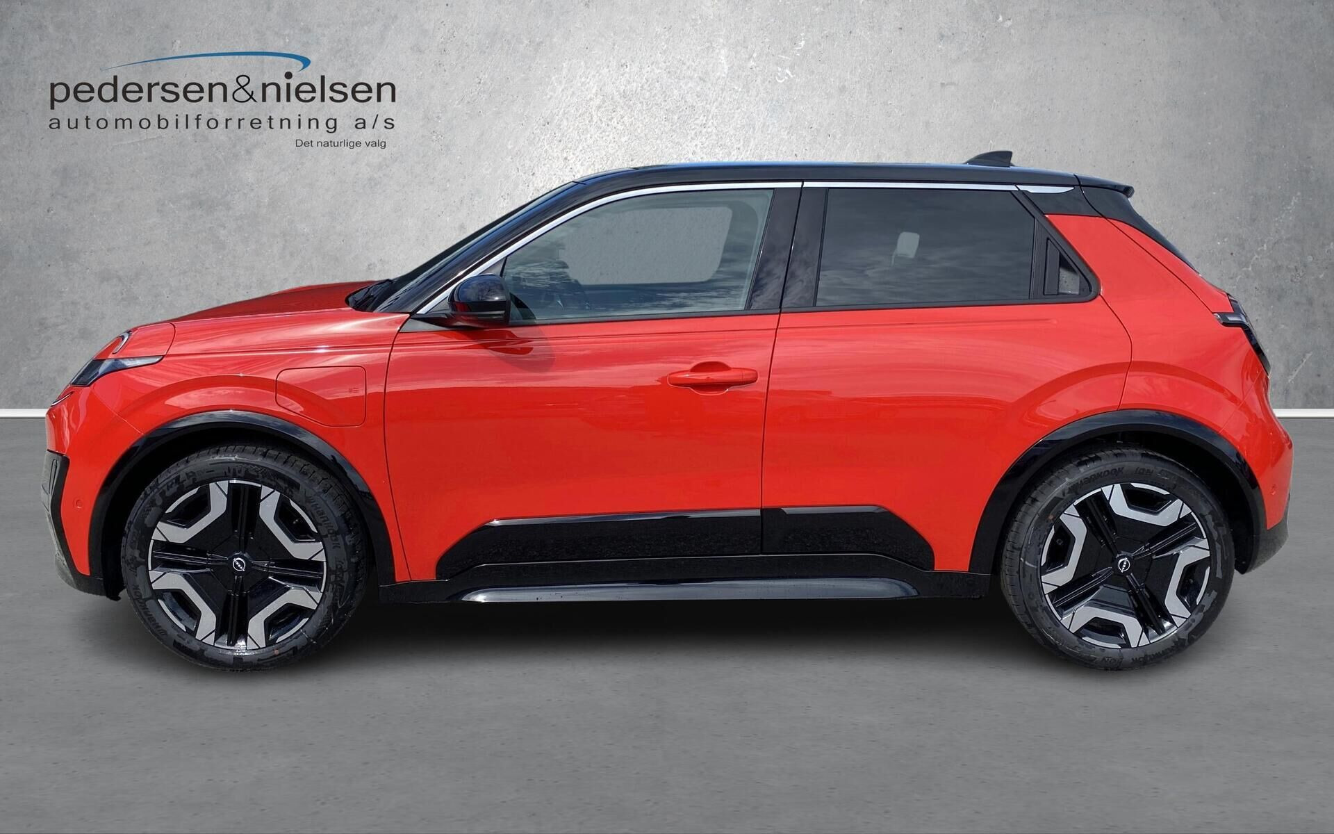 Rød Nissan Micra fra 2026