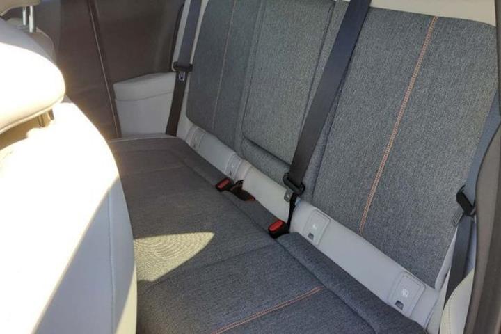 Hvid Mazda MX-30 fra 2023