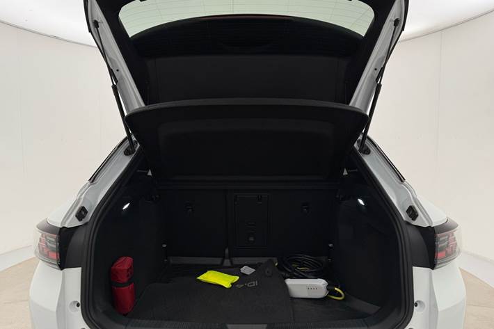 Hvid VW ID.4 fra 2021