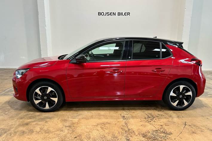Rød Opel Corsa-e fra 2023