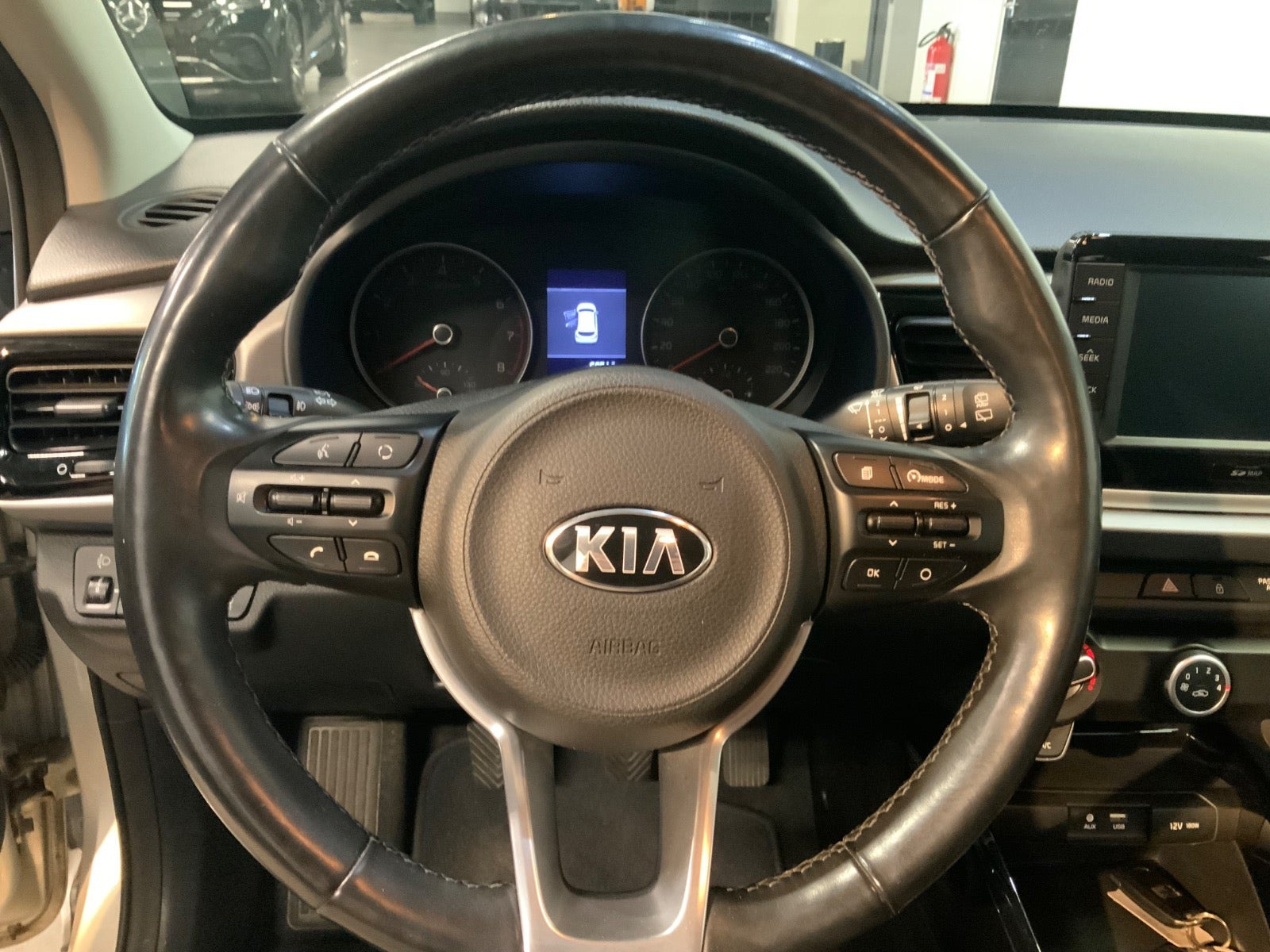 Sølv Kia Rio fra 2018