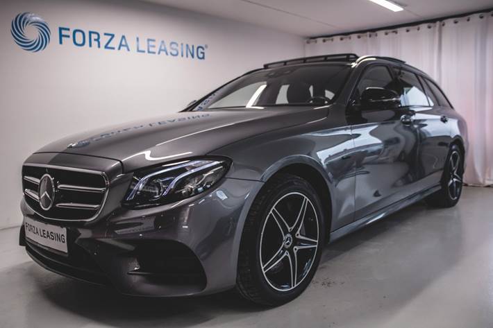 Grå Mercedes E300 de fra 2019