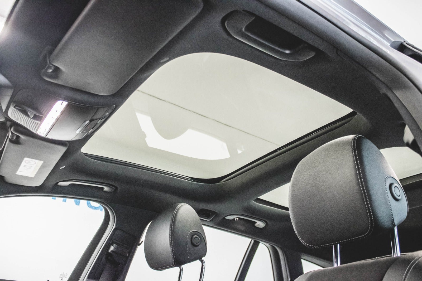 Grå Mercedes E300 de fra 2019