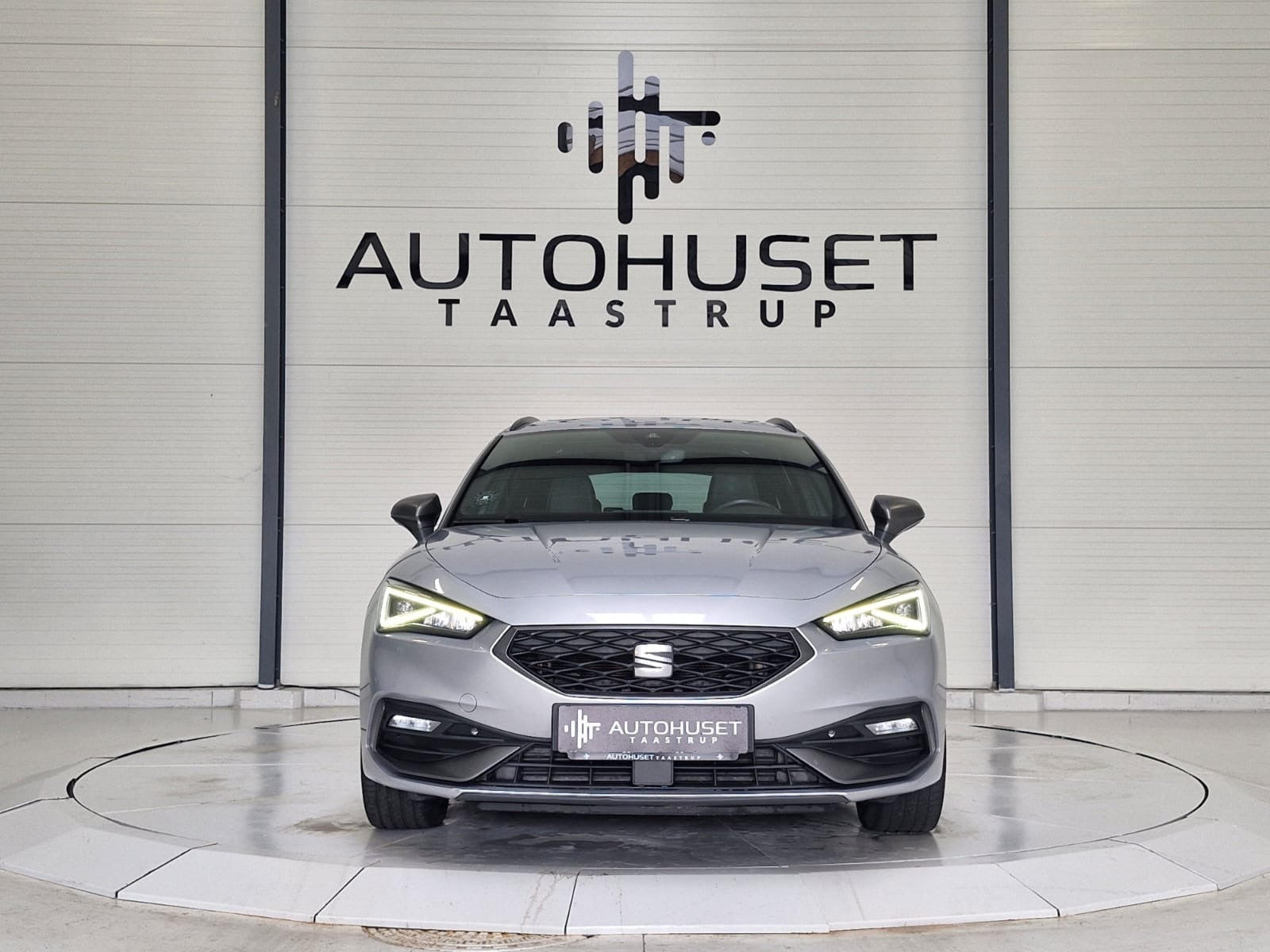 Sølv Seat Leon fra 2022