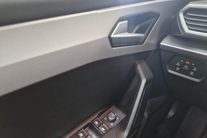 Sølv Seat Leon fra 2022