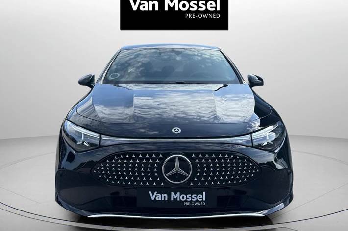 Sort Mercedes CLA250+ fra 2025