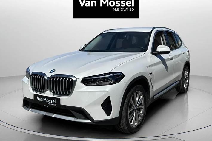 Hvid BMW X3 fra 2022